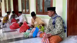 HItu-Ketupat.jpg