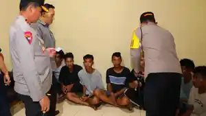 Kapolda-Bali-saat-menginnterogasi-para-pelaku.jpg