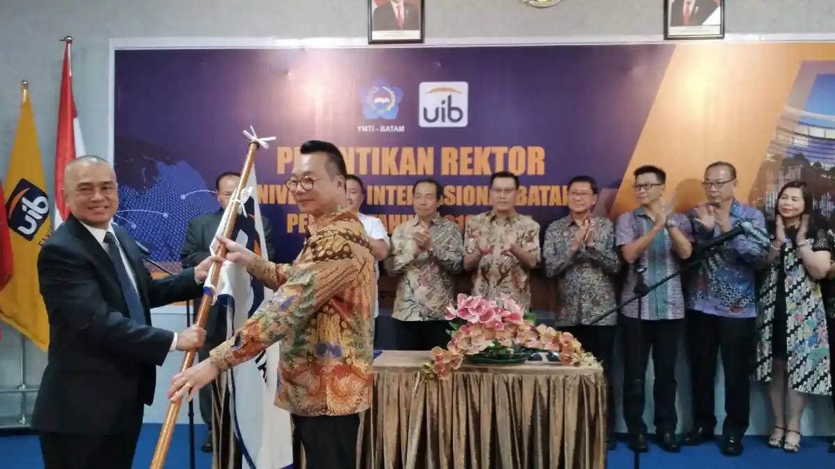 Rektor UIB Berganti, Ini Capaian Handoko, 17 Tahun Jabat Rektor Universitas Internasional Batam