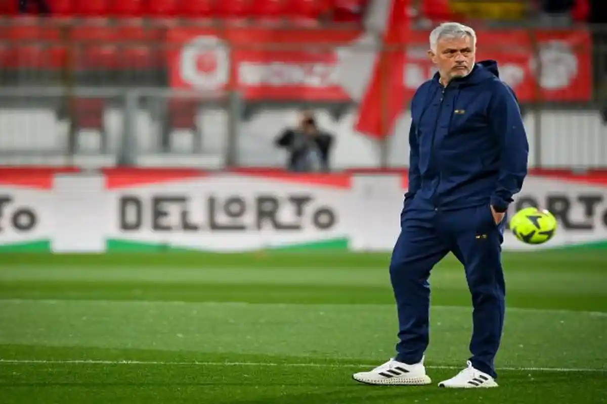 AS Roma Rekrut Pemain Gratis, Jose Mourinho Siapkan Syarat Bertahan di Liga Italia