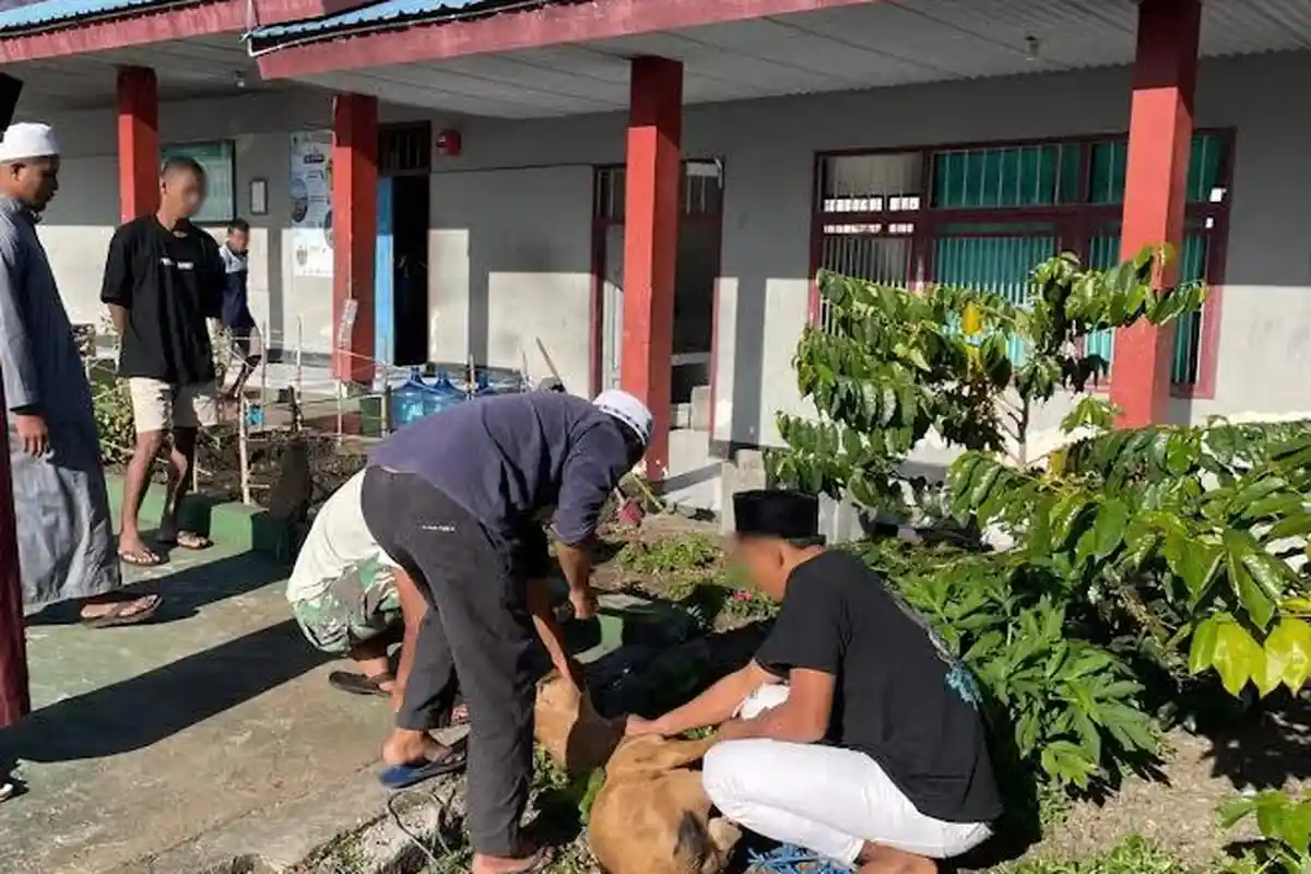 Rayakan Hari Raya Idul Adha 1445 H, Rutan Bajawa Gelar Shalat Ied dan Penyembelihan Hewan Kurban