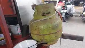 Tabung-gas-Elpiji-3-Kg-di-Kota-Bogor-stoknya-di-warung-mulai-terasa-menurun-menuru.jpg