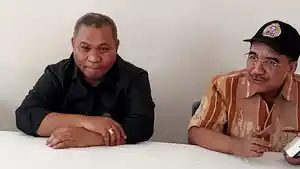 mantan-pengacara-gubernur-papua-lukas-enembe-stefanus-roy-rening-kiri.jpg
