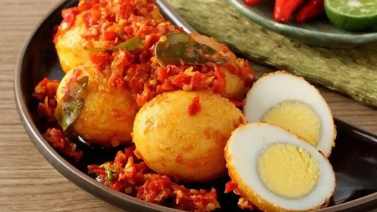 Resep Balado Telur, Menu Makan Malam Lezat yang Tak Perlu Repot Membuatnya