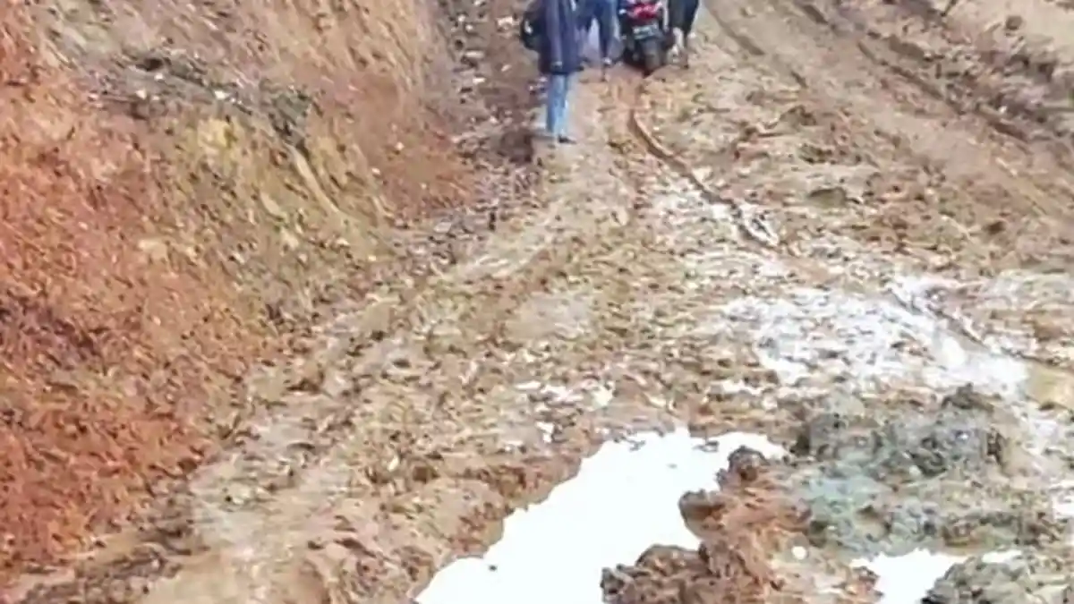 Akses Rusak Parah, Jalur Poso hingga Napu Sigi Tertutup Longsor dan Lumpur