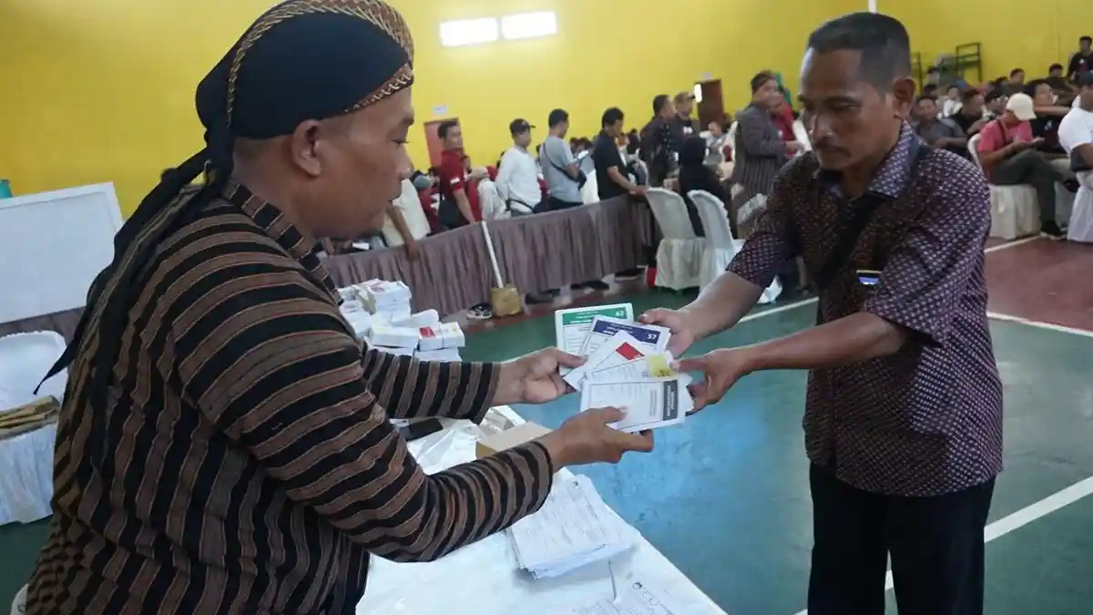 “Takono KPU” Begini Respon Gibran Saat Ganjar Klaim Paslon 03 Unggul Hasil Exit Poll di Luar Negeri