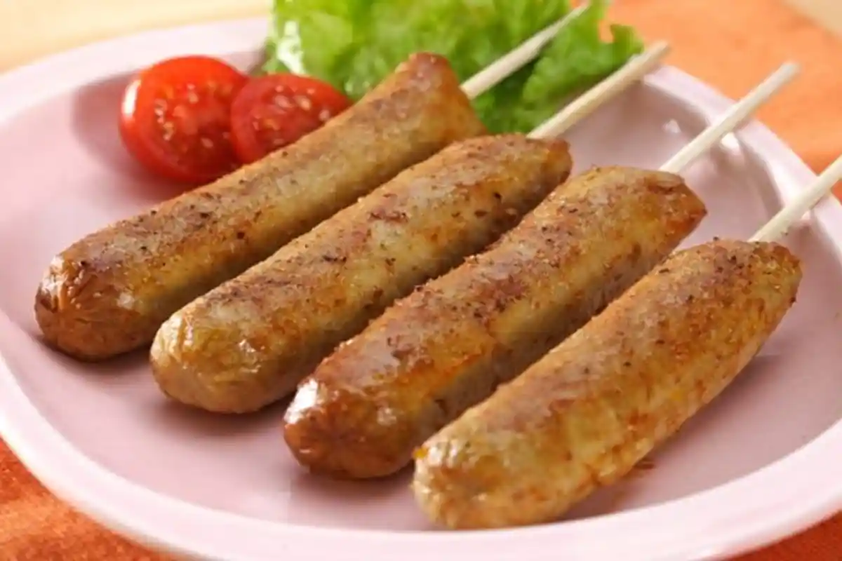 Resep Menu Makan Malam Praktis: Sate Sosis Putih Telur