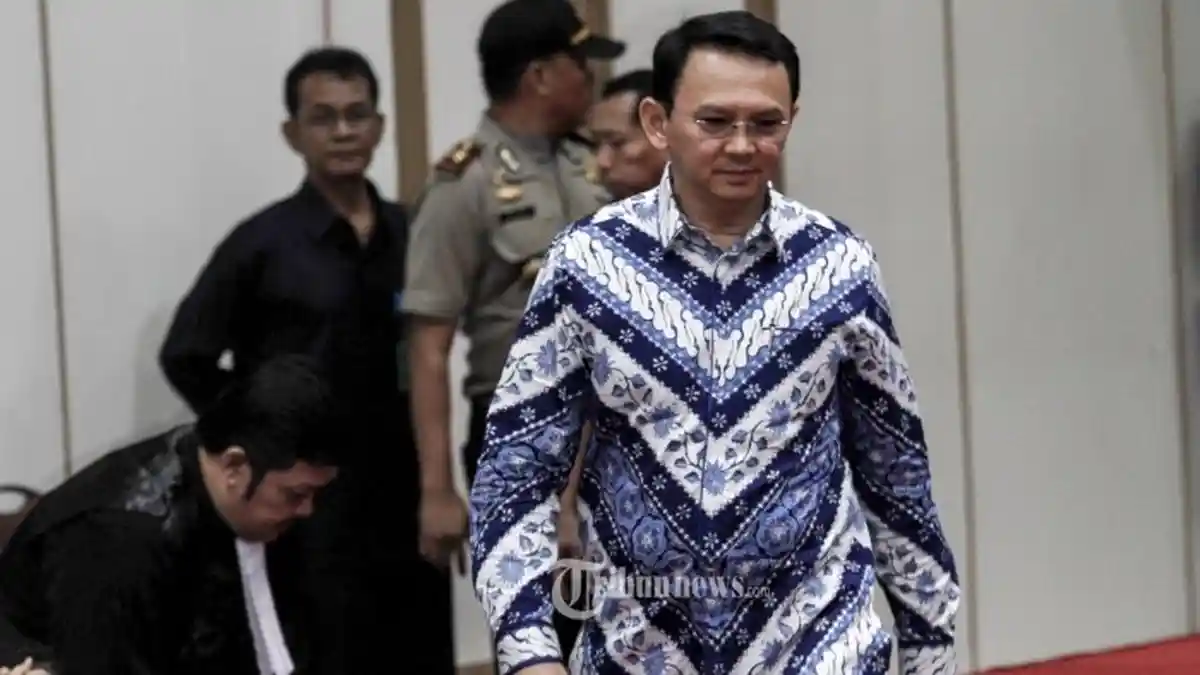 Tak Lagi Jadi Gubernur, Ahok Kembalikan Uang Operasional Rp 1,2 Miliar