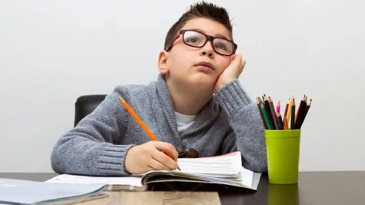 KUNCI JAWABAN Latihan UTS PTS IPS Kelas 3 Tema 6 Semester 2, Pekerjaan Bu Mirna Menghasilkan Apa?