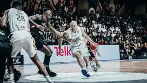 arki-wisnu-satria-muda-vs-dewa-united-ibl-2024.jpg