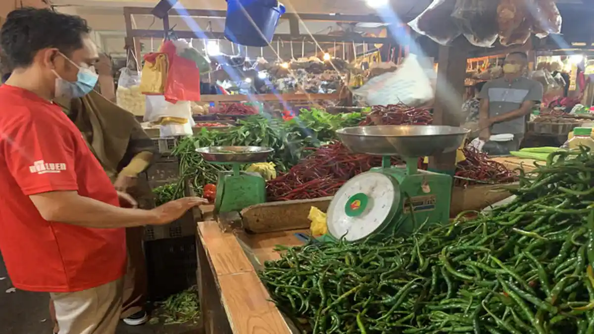 Jurus Pemko Tanjung Pinang Klaim Atasi Mahalnya Harga Cabai Daging Sapi Langka