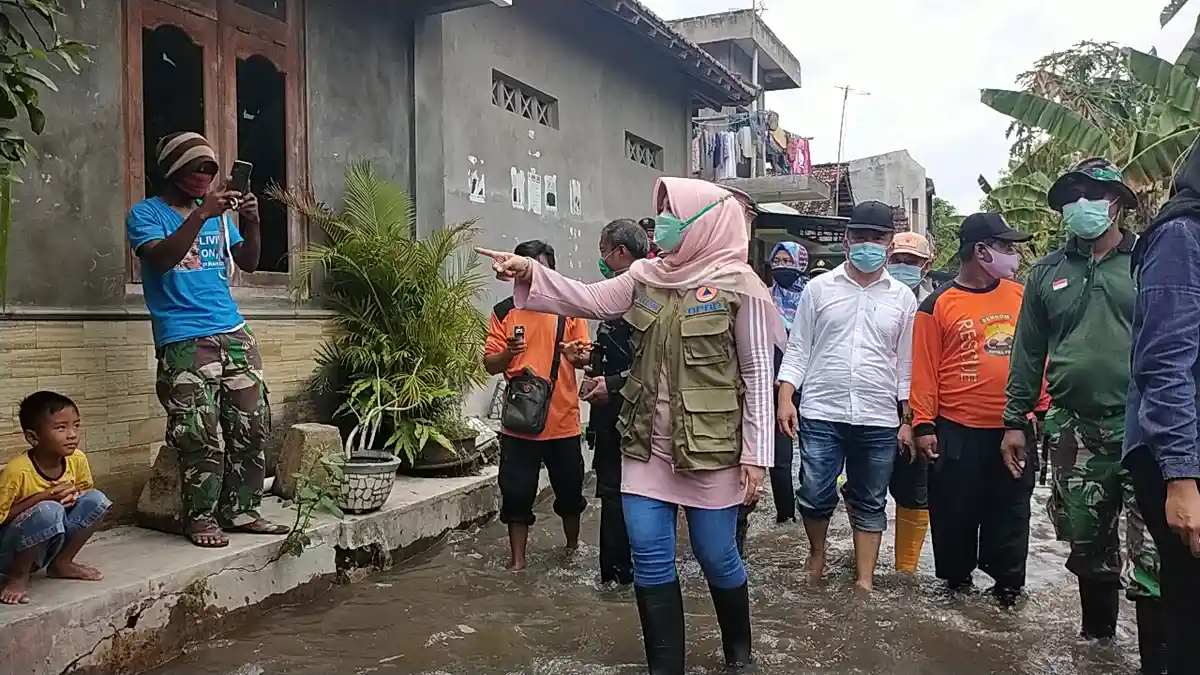 Cerita 125 Warga Klaten Terdampak Sungai Birin Jebol, Ada yang Naik Atap Selamatkan Anak