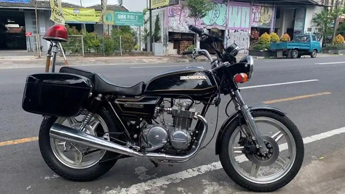 Restorasi Honda CB650 'Police' 1981, Hidupkan Kembali Pamor Motor Bekas ...