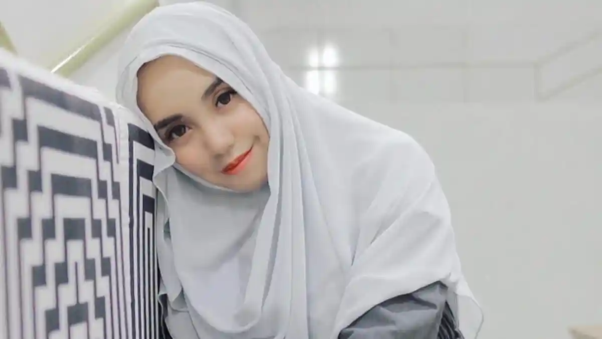 Dikabarkan Berpisah Dengan Taqy Malik Karena 'Apose', Salmafina Malah Lakukan Ini!