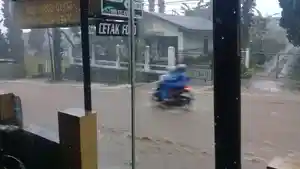 air-selokan-tawangmangu.jpg