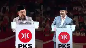 20230520_Jusuf-Kalla-Anies-Baswedan-saat-hadiri-Milad-ke-21-PKS.jpg