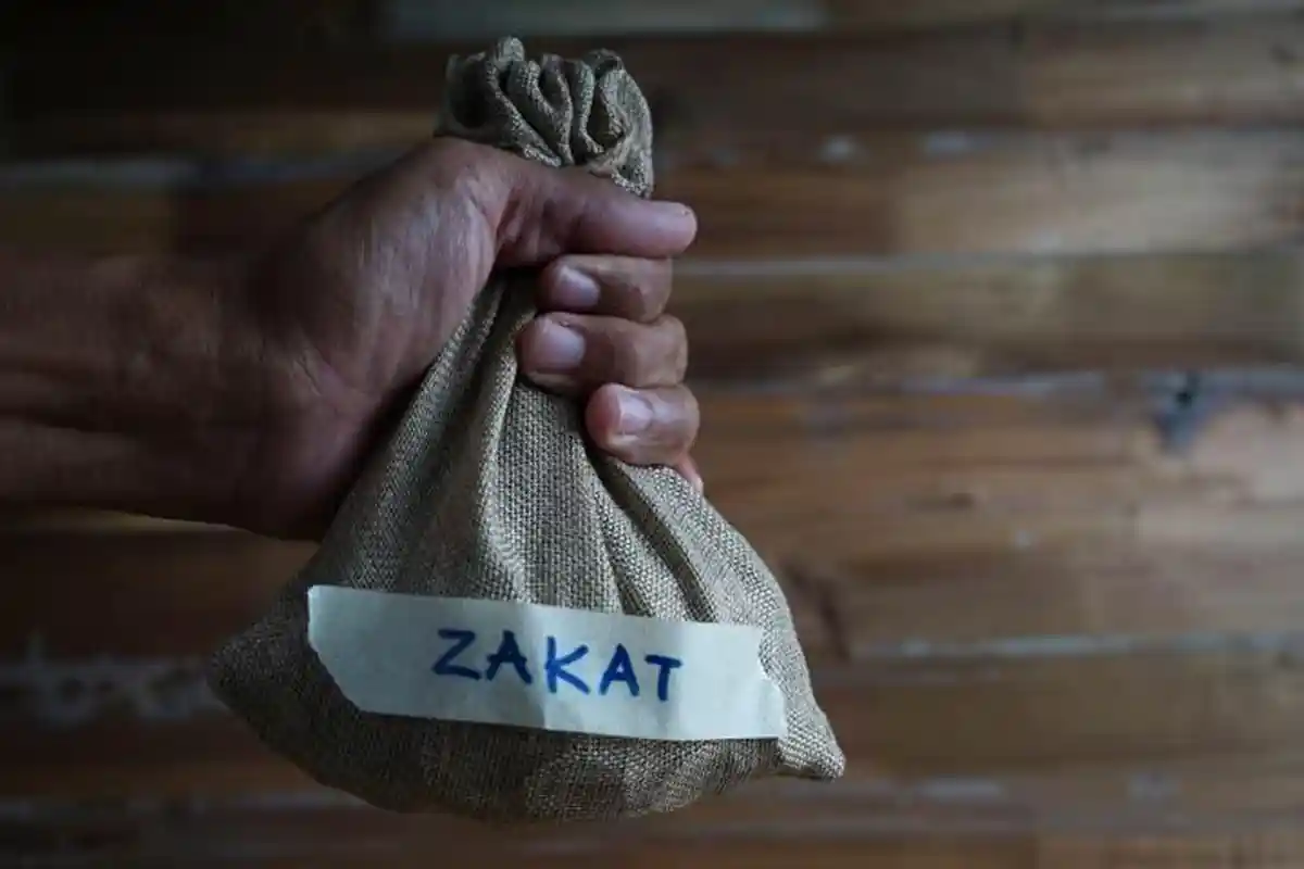 Hukum Zakat Fitrah Online, Berikut Waktu yang Tepat untuk Membayarkannya