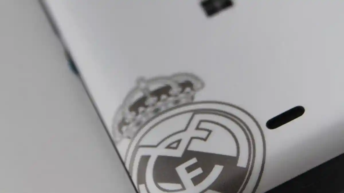 Boyong Lumia 430 Dual SIM Edisi Spesial Real Madrid Bisa Nonton CR7