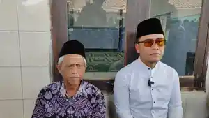 Ahmad-Zuhdi-dan-Gus-Miftah.jpg