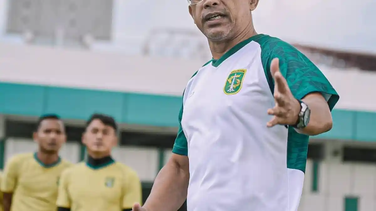 Terjawab Sudah Alasan Pelatih Persebaya Minta Laga Hadapi PSS Sleman Diundur: Gak Butuh Macem-macem