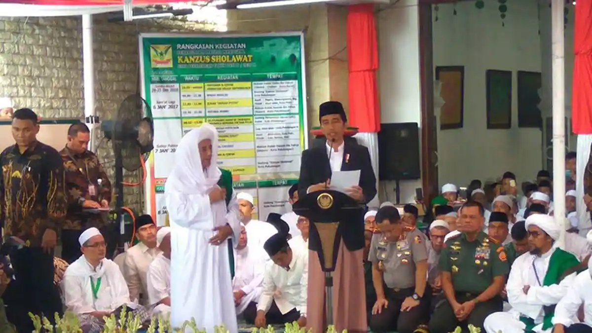 Senangnya Rizki Dapat Buku dan Bersalaman dengan Presiden Jokowi