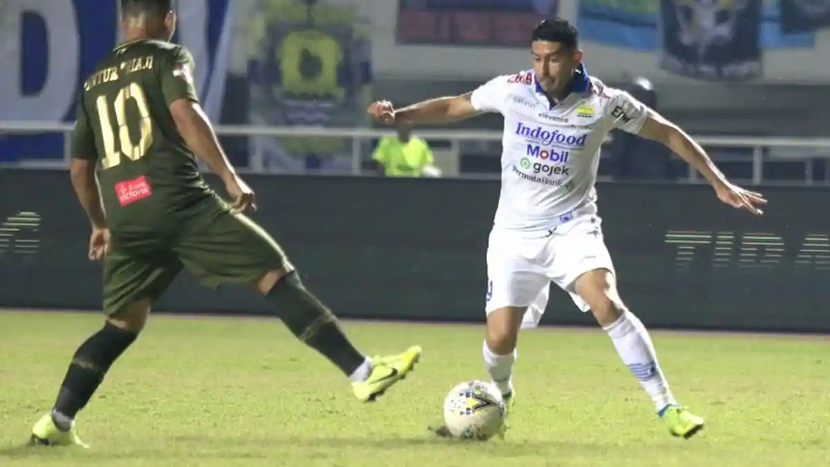 HASIL Babak Pertama Persikabo Vs Persib Bandung Skor 0-0, Kedua Tim Saling Menyerang