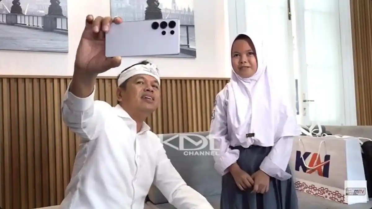 Dedi Mulyadi Janji Bangunkan Jembatan untuk Akses Sekolah Nera di Saguling Bandung Barat