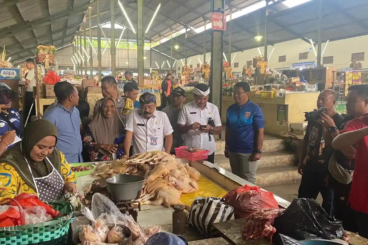 JELANG Galungan Harga Cabai dan Daging di Karangasem Stabil, Babi Siap Potong di Badung 11.792 Ekor