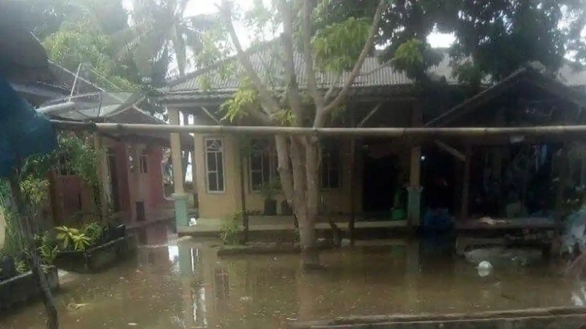 Pulau Bawean Kabupaten Gresik Juga Kena Imbas Banjir Rob