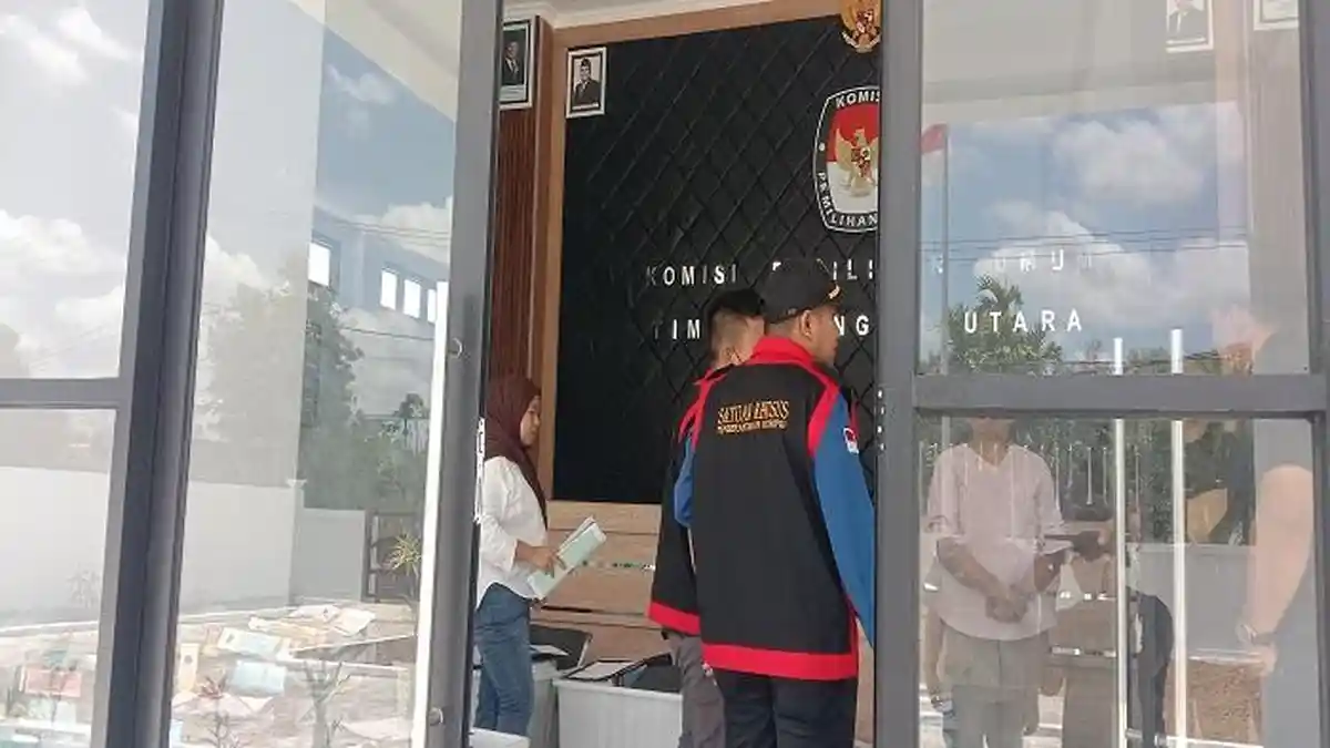 BREAKING NEWS: Jaksa Geledah Kantor KPU Timor Tengah Utara 