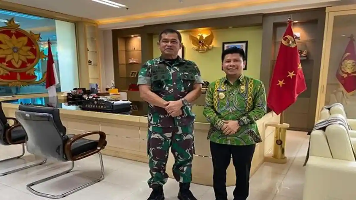 Bupati Satono Ucapkan Selamat Kepada Kepala Staf Angkatan Darat