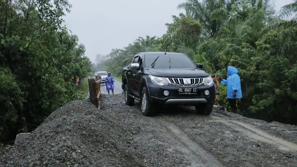 PUPR Aceh Barat Tuntaskan Penanganan Darurat Jalan RGM yang Putus Diterjang Banjir