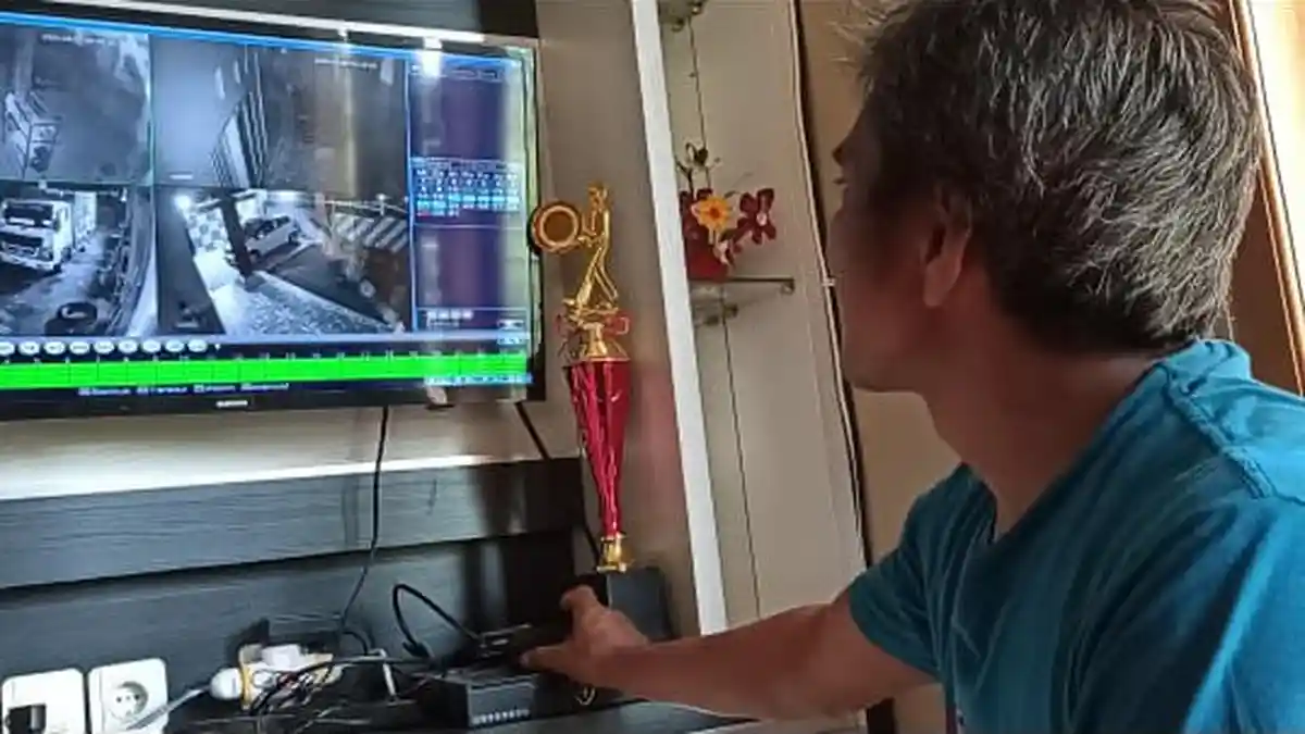 Pencuri Telanjang di Karanganyar, Aksinya Tetap Terekam CCTV