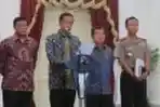 Presiden Jokowi Umumkan Dua Keppres Kapolri
