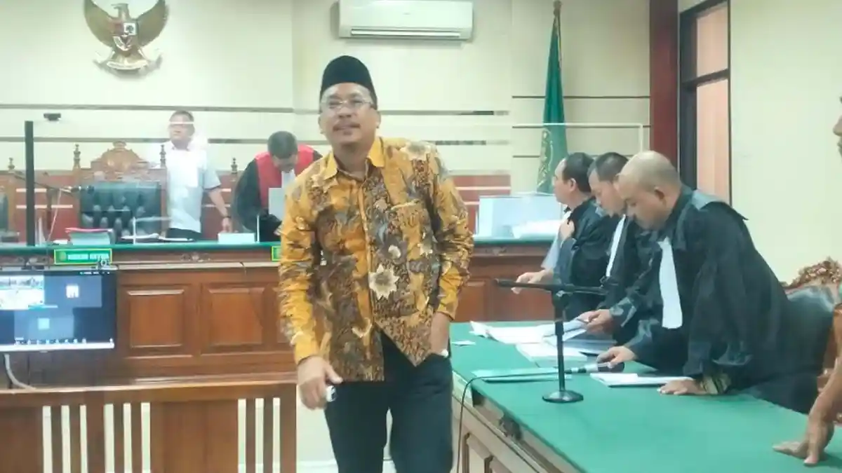 Nota Pembelaan Gus Mudhlor Sebanyak 469 Lembar, Nama Sopirnya Disebut