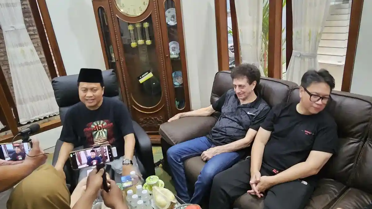 Konser God Bless di Ponpes API Tegalrejo Magelang, Ahmad Albar: Pengalaman Pertama
