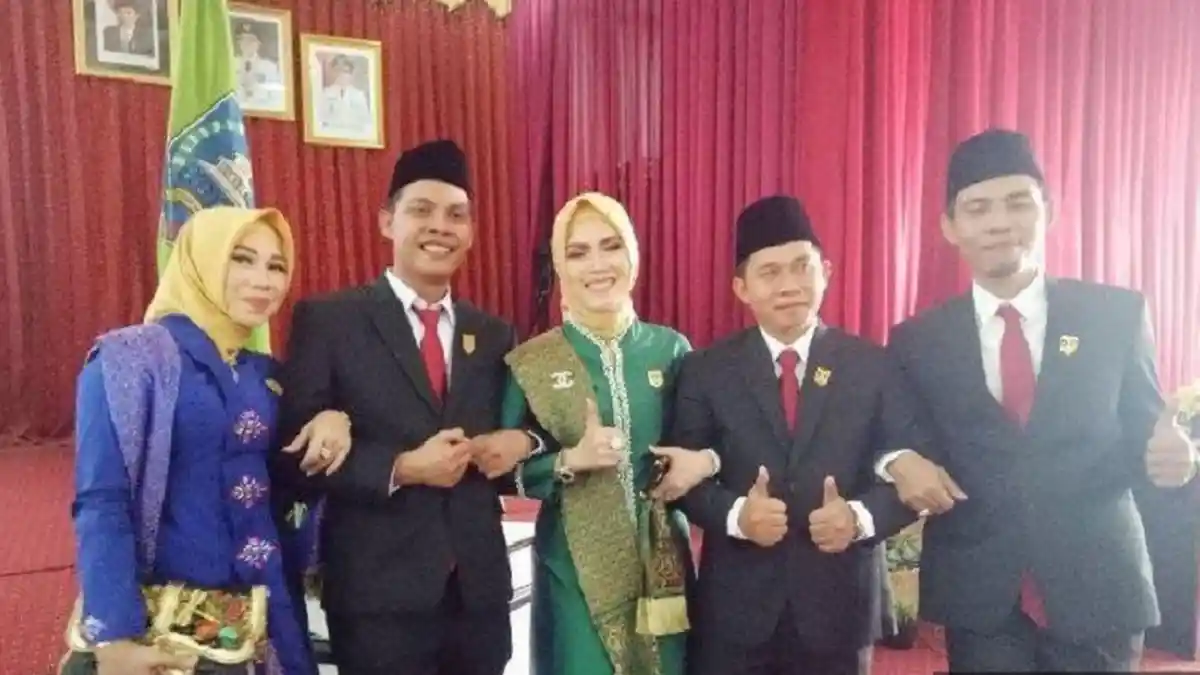 Mengenal Lima Bersaudara Dilantik Jadi Anggota DPRD dengan Kendaraan Parpol Berbeda