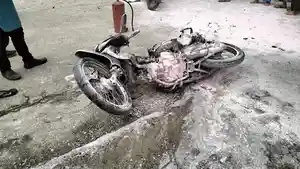 Kondisi-sepeda-motor-hangus-usai-alami-kebakaran-di-SPBU-Enrekang-huhu.jpg