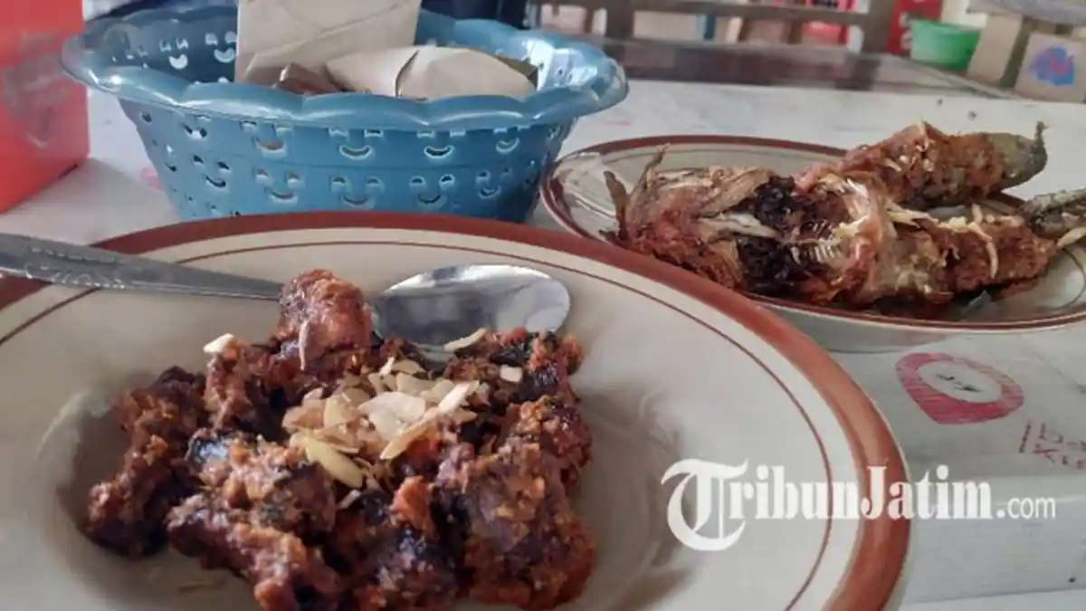 Tak Terpengaruh Pasar Online, Warung Jangkar Tuban Sebut Punya Pelanggan Tetap, Intip Menu Andalan 
