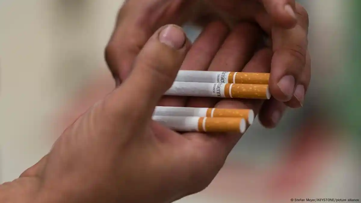 Warga Dilarang Jual Rokok Eceran-Produsen Susu Formula Tak Boleh Lagi Beriklan