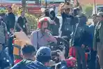 penyandang-disabilitas-orasi-di-demo-Surabaya.jpg