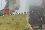 Paket-terbakar.jpg