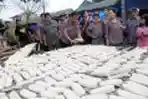 Jokowi Kunjungi Pabrik Perajin Tahu dan Tempe