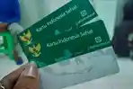 warga-mengurus-kartu-Jaminan-Kesehatan-Nasional-JKN-BPJS-Kesehatan.jpg