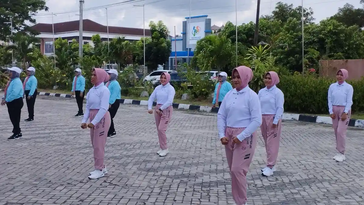 Dinkes PPU Perkenalkan Senam Osteoporosis di Kalangan Kader Posyandu 
