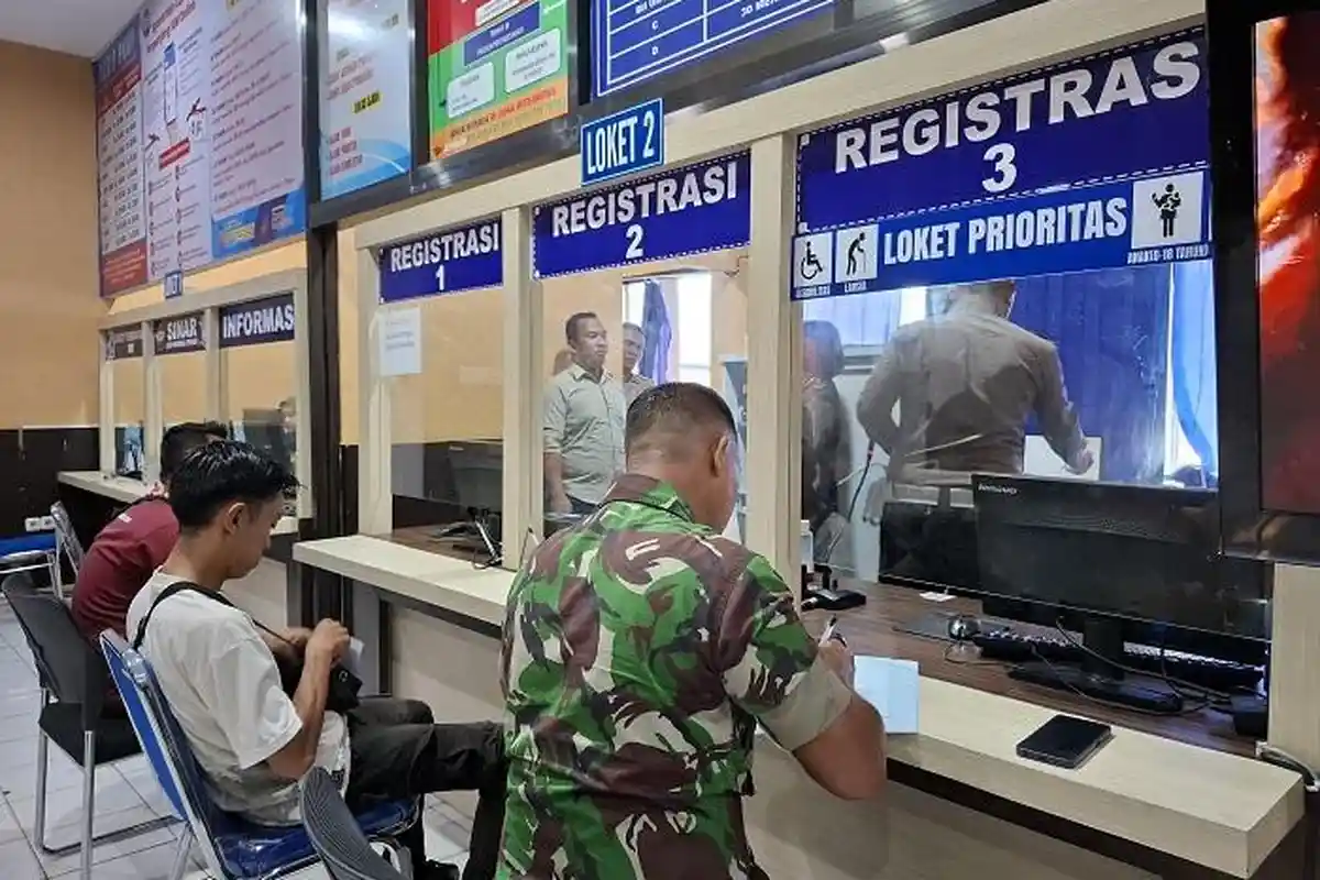 Polresta Palu Berikan SIM Gratis kepada 79 Warga dalam Rangka Hari Bhayangkara ke-79