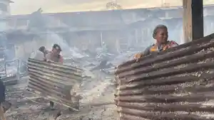 terbakar-dengan-kerugian-ditaksir-mencapai-Rp2-miliar.jpg
