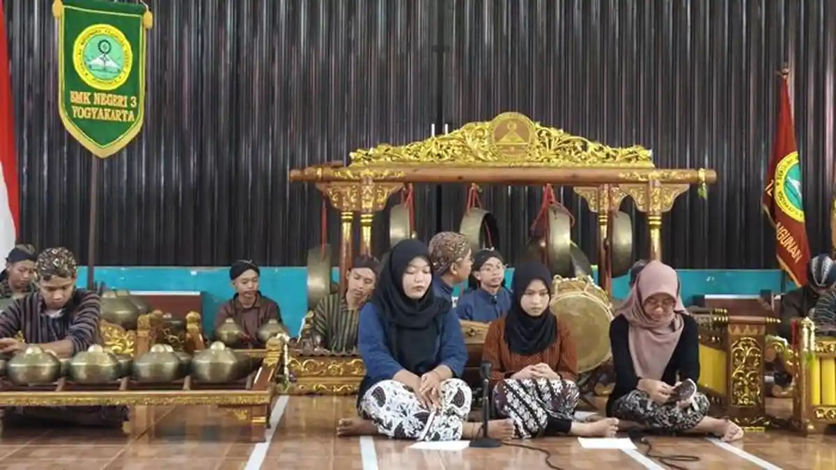 Rayakan 270 Tahun DIY, Ratusan Sekolah Tabuh Gamelan Secara Serentak