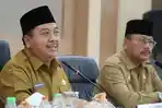 Bupati-Jombang-Warsubi-saat-menggelar-rapat-di-ruangan-Pemkab-Jombang.jpg