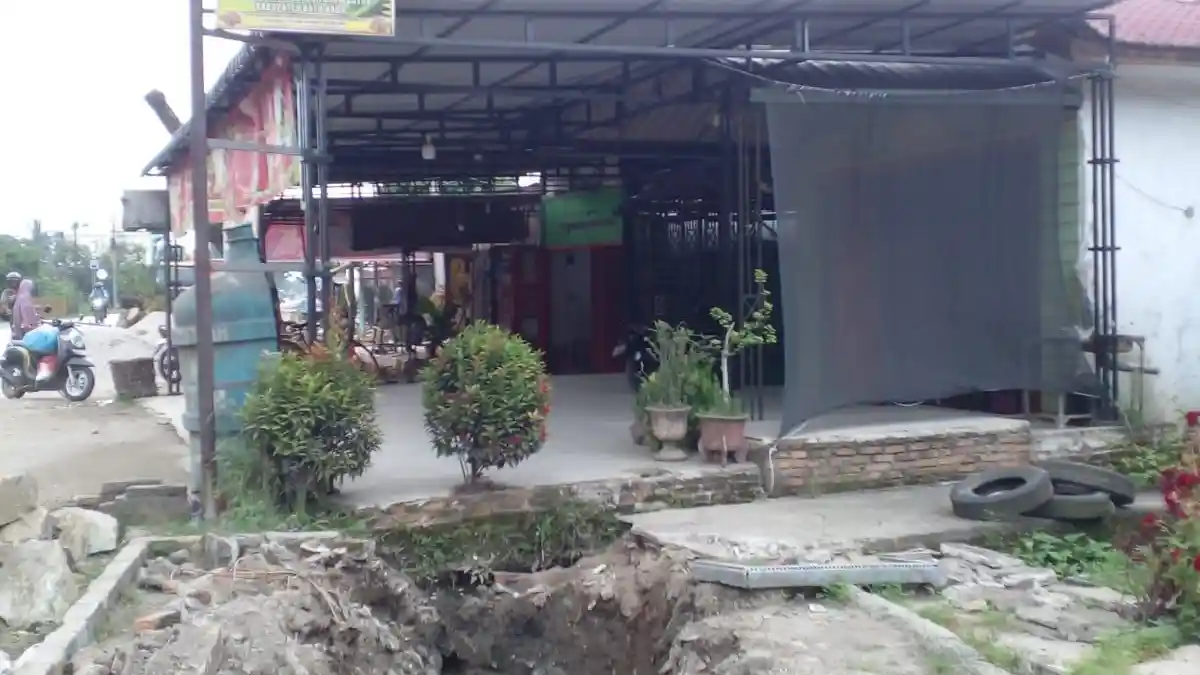 Pengerjaan Drainase di Batubara Terhambat Bangunan, Pemilik Rumah Tolak Bongkar Teras